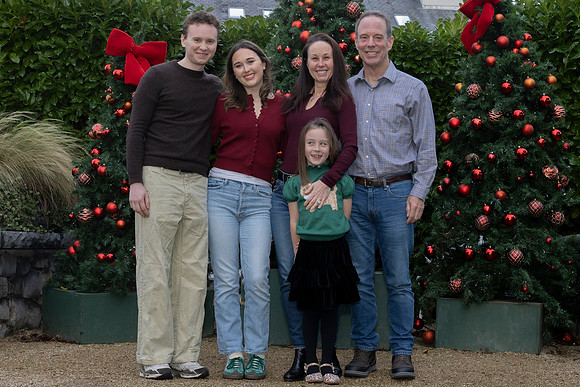 Jen & Family 2025 by Paul Kelly-6