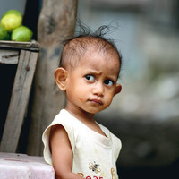 Market girl_ East Timor _People_show_2004